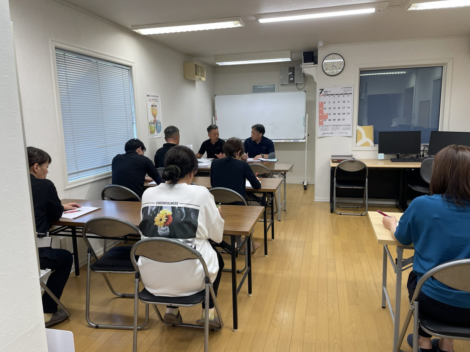 会議室（毎週金曜日週例）